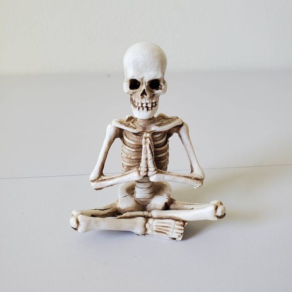 Halloween Yoga Skeleton Figurines Decorations Zen Poses Resin Set of 4 New - Picture 7 of 16